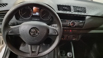 Skoda Fabia photo-12